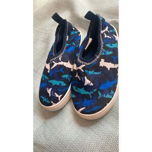 Toddler Boys Size 7 Blue Shark Water Slip-On Shoes